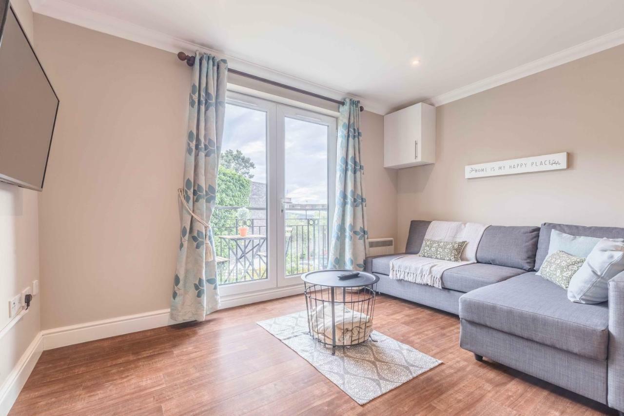 Modern Apartment Within Short Walk Of The Castle, High Street And Long Walk - Free Parking Windsor Exteriör bild